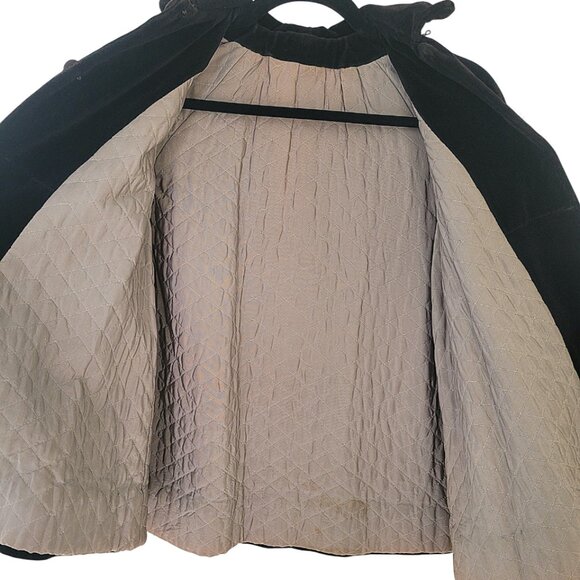 Child Girl's Vintage 1960/70s Black Velvet Coat Peter Pan Collar Quilt Lined 6/7 - Picture 4 of 11